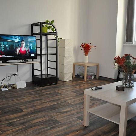 Apartment In Praha 3 Prague Exterior photo