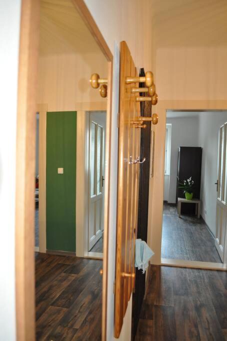 Apartment In Praha 3 Prague Exterior photo